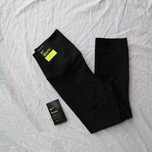 NWT NIKE leggings